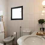 Apartment Bica *